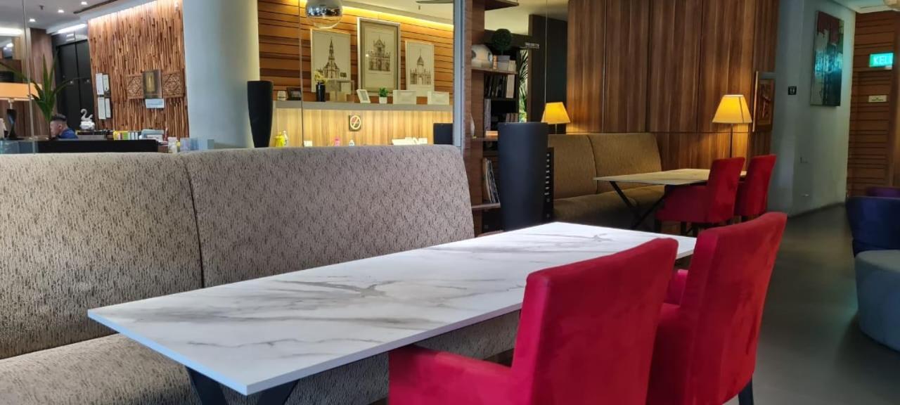 Extreme Boutique Hotel Keluang Exteriér fotografie
